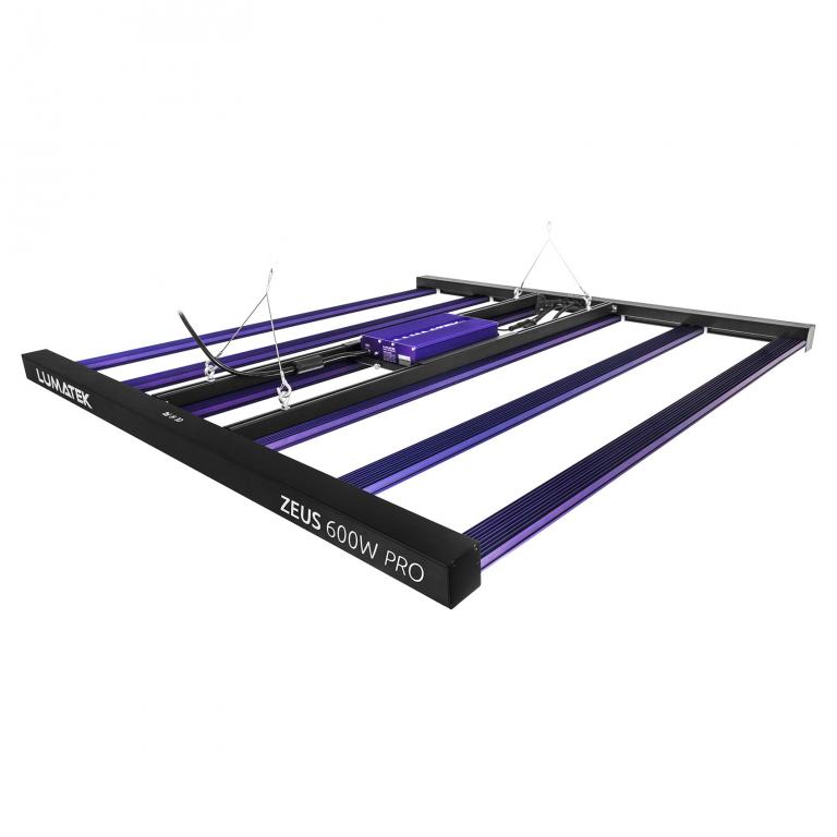 D10-102-840.jpg ZEUS 600W PRO LED - 2.6 ΜMOL/J - LUMATEK